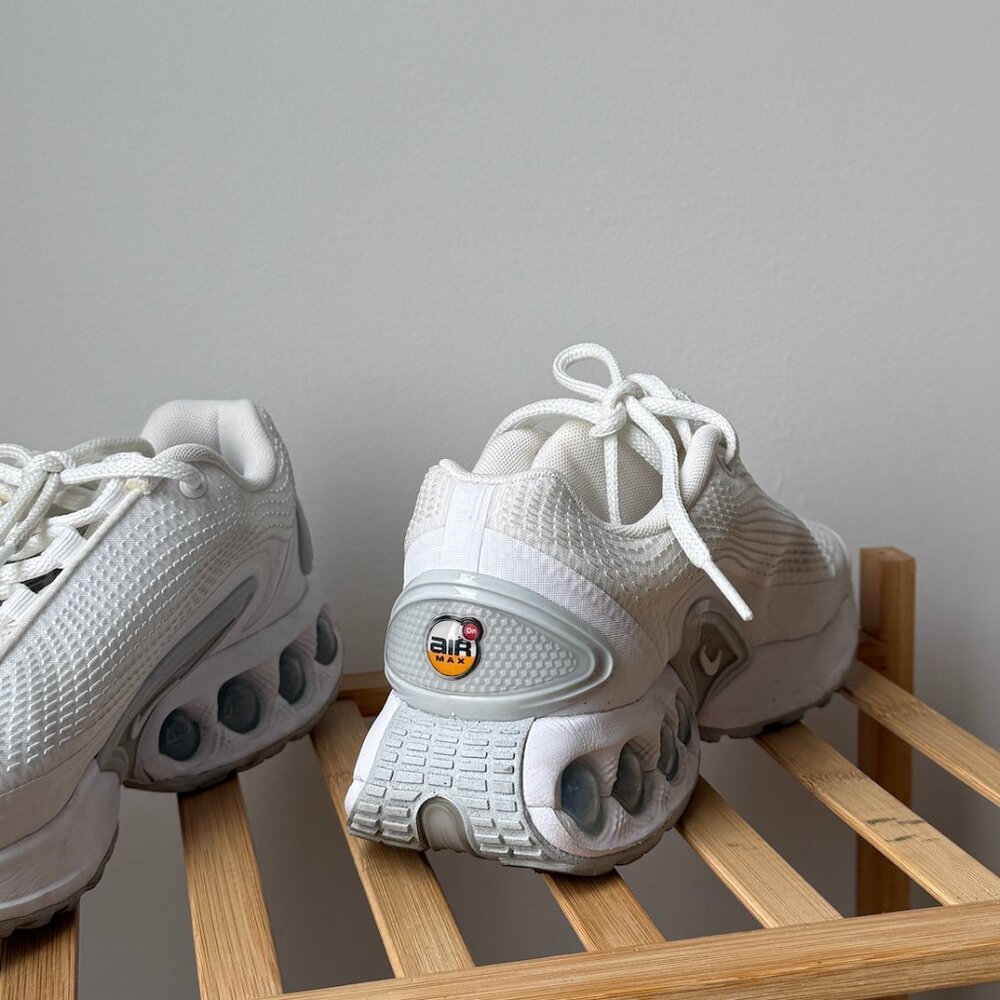Nike Air Max Dn | Women's US 8.5 - Picture 4 of 7